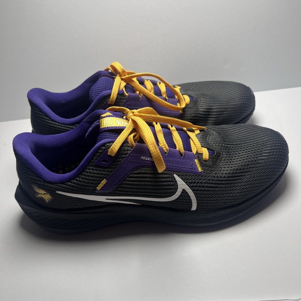 Nike Air Zoom Pegasus 40 NFL Minnesota Vikings (DZ5957-001) Men's Running Shoes